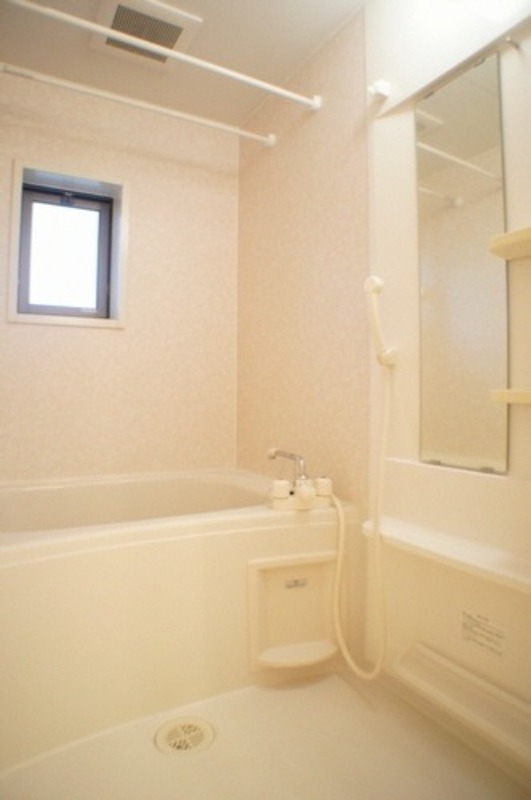 バス・シャワールーム　図面と現状に相違がある場合には現状を優先