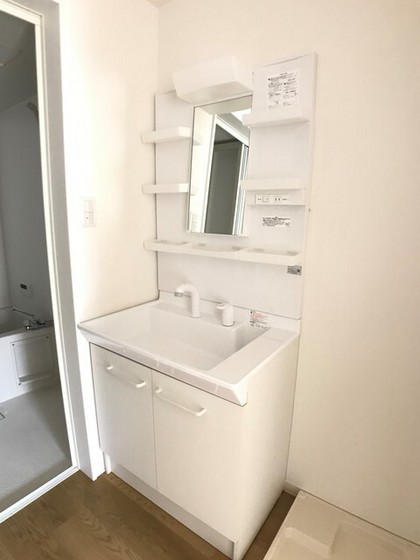 洗面設備　※他号室の写真です