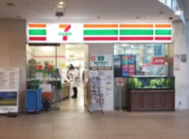 コンビニ　セブンイレブン済生会中央病院店（コンビニ）まで99m