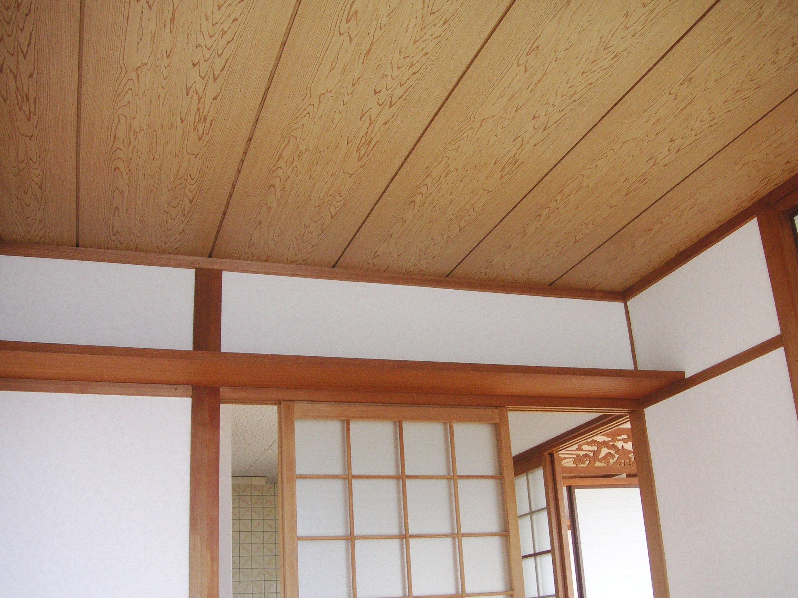 収納　物置棚があり収納に便利◎