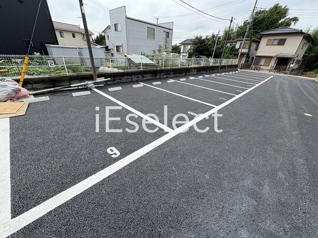 駐車場　敷地内駐車場も募集中です！