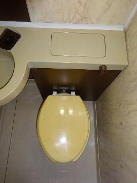 プラットホーム川端通り　トイレ　トイレ