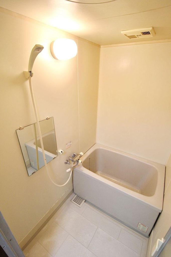 バス・シャワールーム　バス