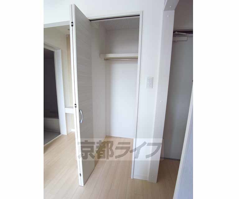 収納　大きな荷物も入ります！