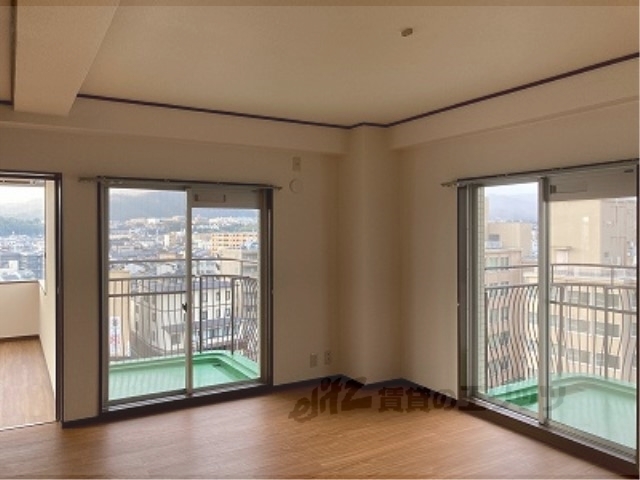 居室・リビング　リビング