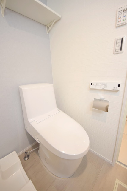 トイレ　同施工会社参考写真