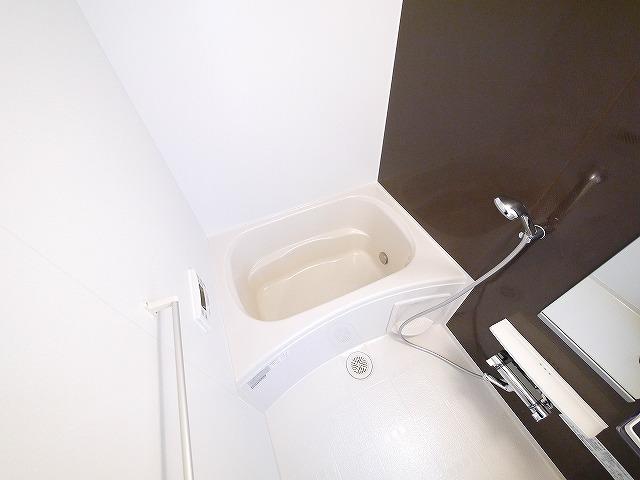 バス・シャワールーム　お風呂で日々の疲れを落としましょう