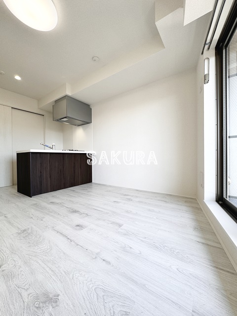 居室・リビング　使いやすい形の為、レイアウトを楽しめます♪