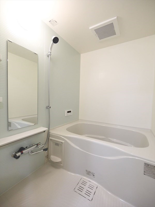 バス・シャワールーム　バスルーム　追い焚き　オートバス