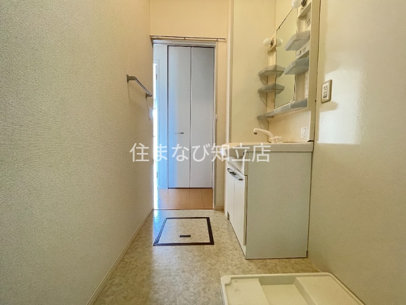 洗面設備　同型別部屋写真