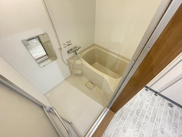 バス・シャワールーム　浴室