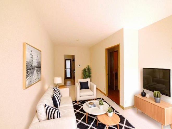 居室・リビング　CGで家具等を配置したもので家具等は含まれません