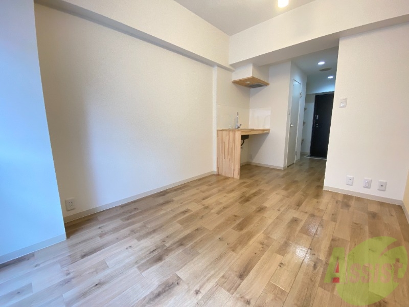 居室・リビング　こちらは洋室になります。落ち着いた雰囲気ですね。