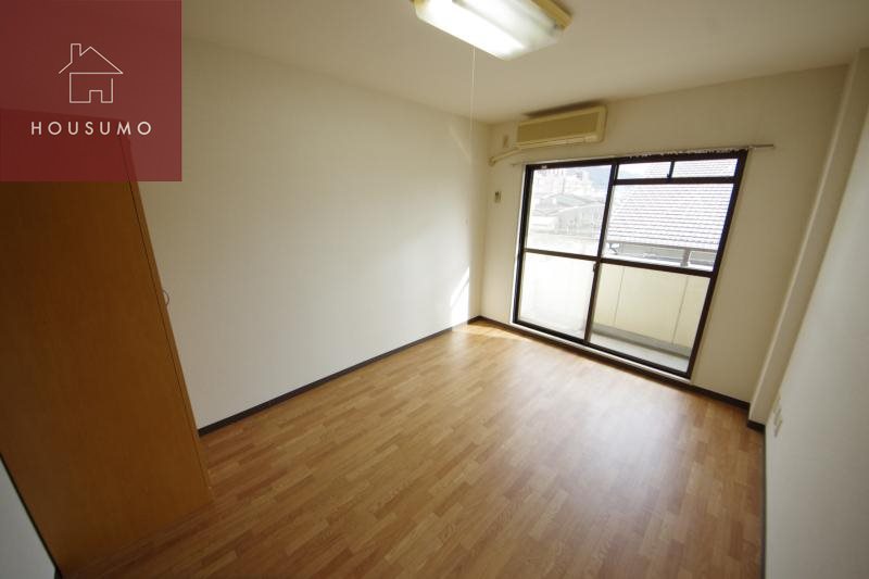 居室・リビング　ゆったり過ごせる居間です