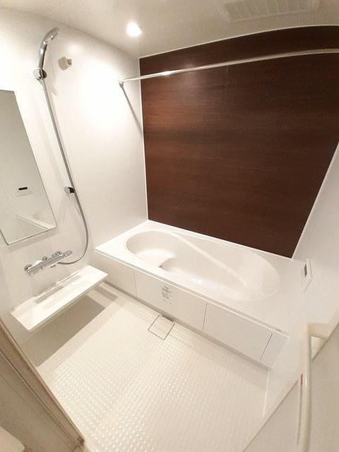 バス・シャワールーム　バスルーム