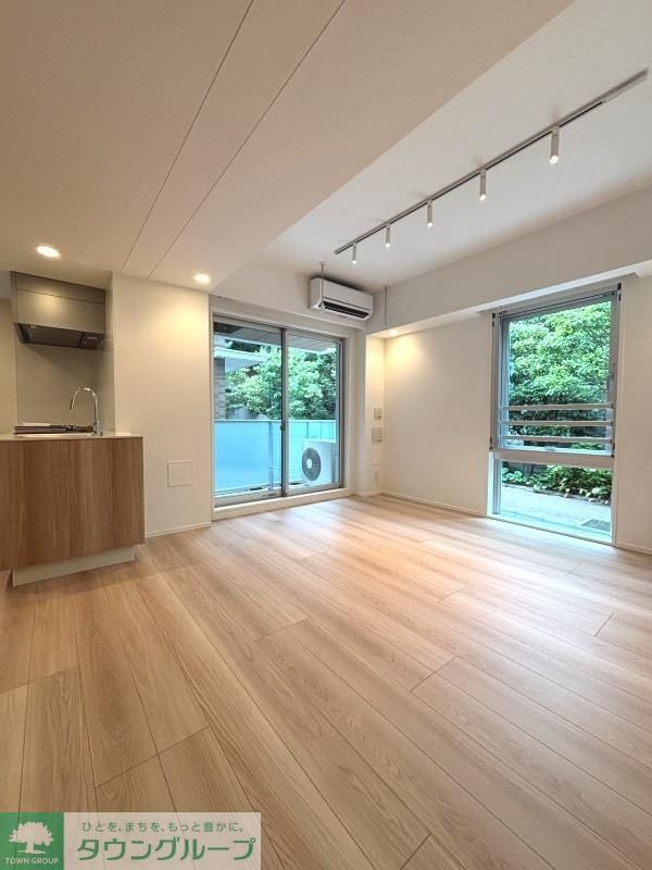 居室・リビング　お問合せは(株)タウンハウジング東京へ