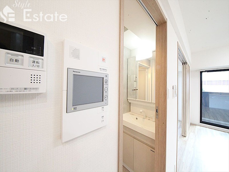 セキュリティ　モニター付きインターホン