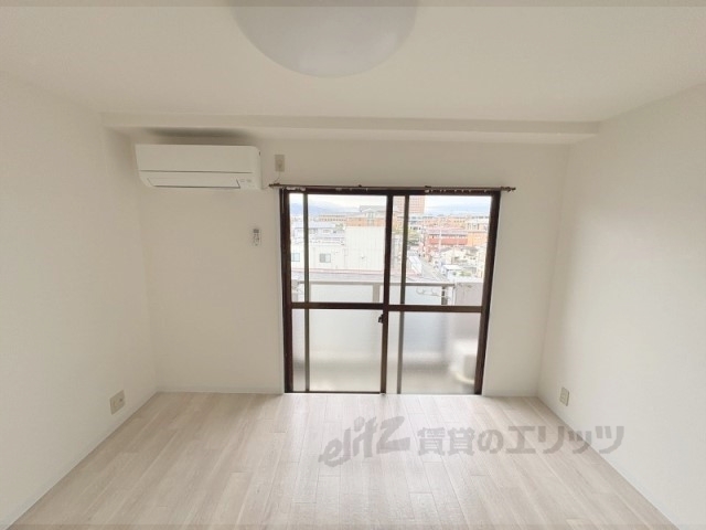 居室・リビング　洋室