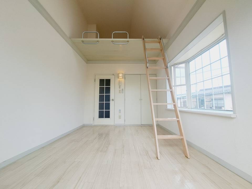 居室・リビング　リビング