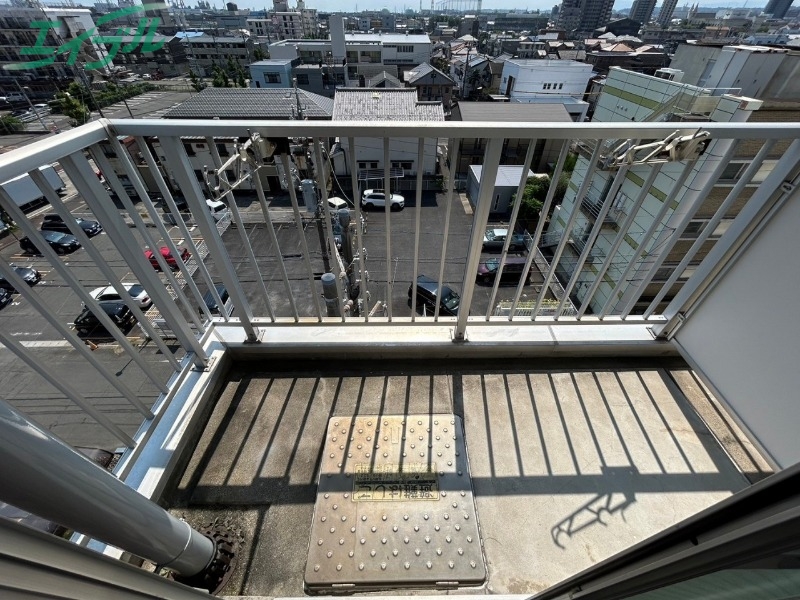 バルコニー　別部屋参考写真です。