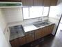 バス・シャワールーム　浴室の窓は換気に最適、明るいです