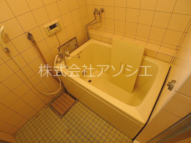 バス・シャワールーム　バスルーム