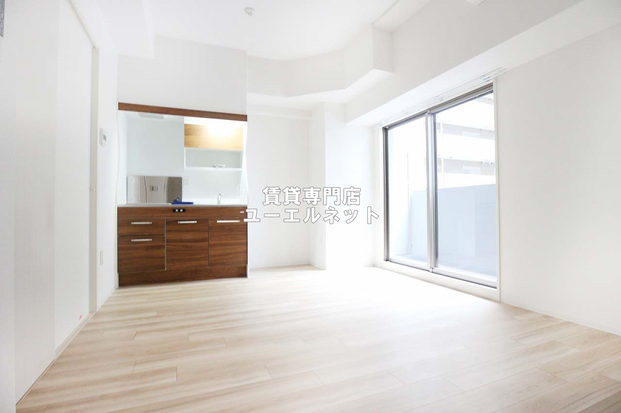 居室・リビング　ゆったりとくつろげる、落ち着きのある居室空間です