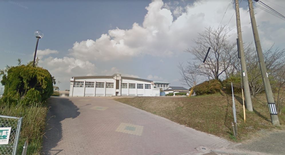 中学校　鞍手中学校（中学校）まで2753m