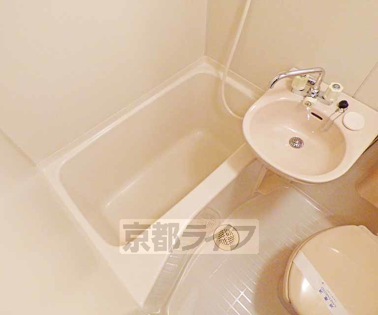 バス・シャワールーム　お風呂です。