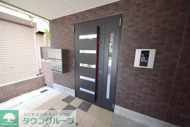 エントランス　お問合せはタウンハウジングまで！※現地待合わせ相談可能