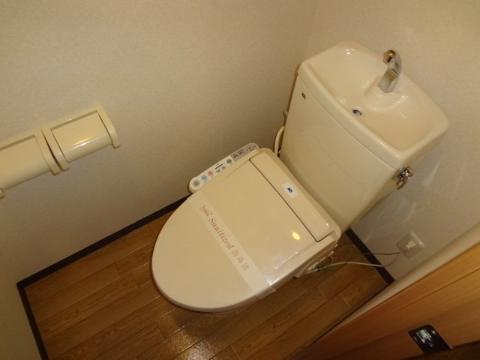 トイレ　シャワー付トイレ