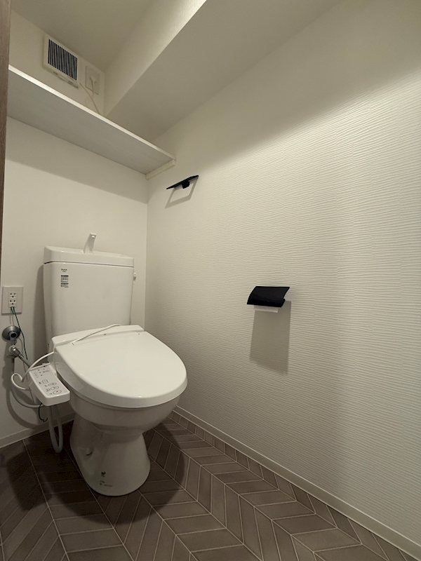 トイレ　※別部屋参考写真（モデルルーム）