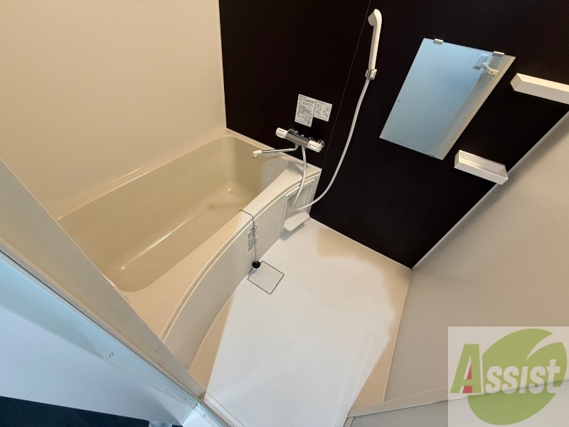 バス・シャワールーム　お風呂になります。一日の疲れを癒してくださいね。