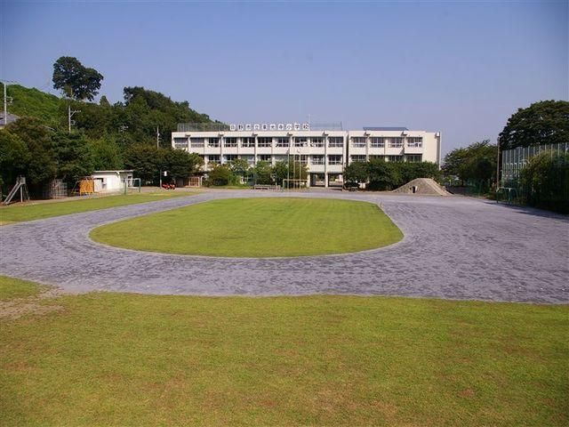 小学校　日野市立東光寺小学校（小学校）まで1324m