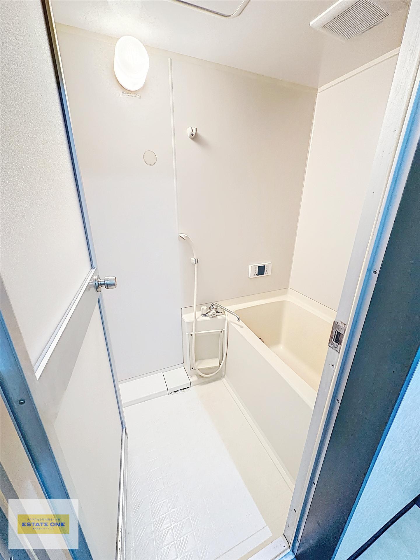 バス・シャワールーム　いつでも温まれる追い焚き機能付き◎