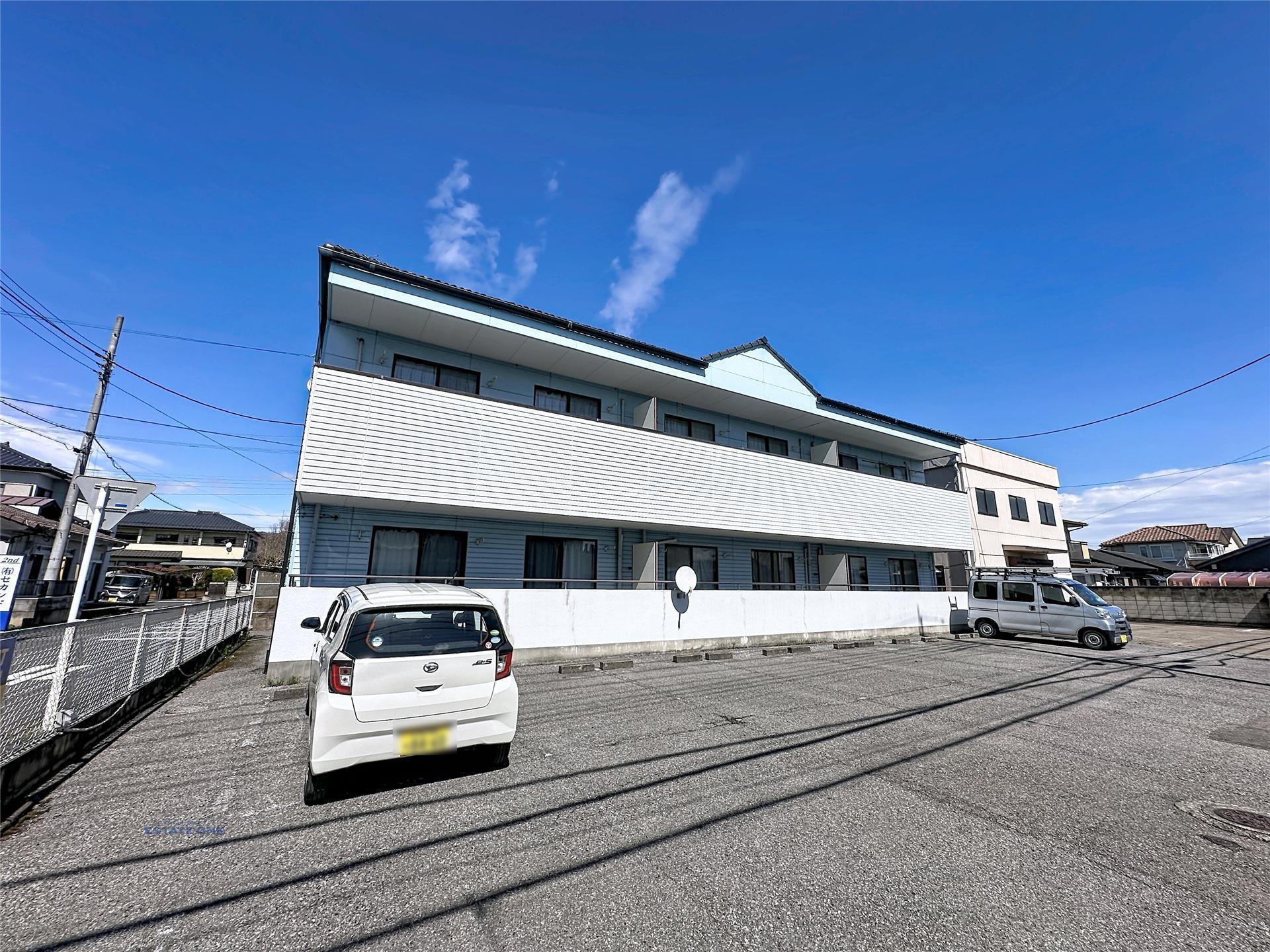 建物外観　日当たり良好★バルコニー広々！！