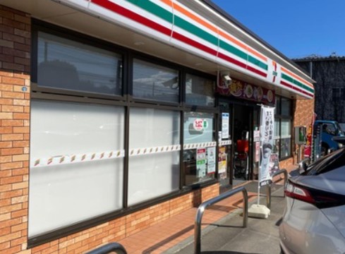 コンビニ　セブンイレブン 横浜川井宿町店（コンビニ）まで591m