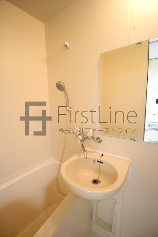 洗面設備　925号写真