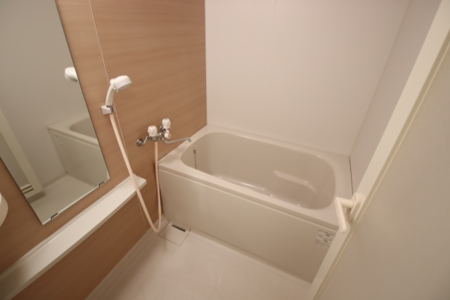 バス・シャワールーム　※別室の参考写真の為、現況優先です。