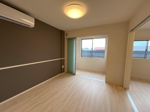 居室・リビング　リビング