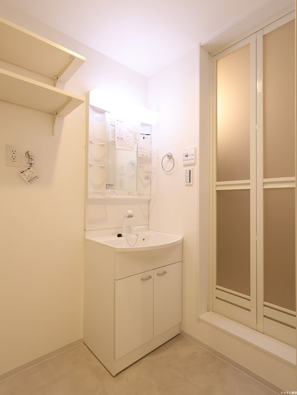 洗面設備　同型物件写真※現状優先