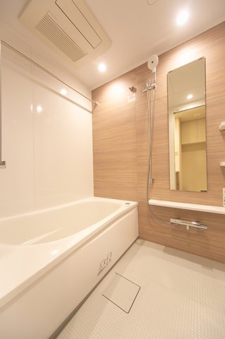 バス・シャワールーム　※写真は同タイプ住戸です。