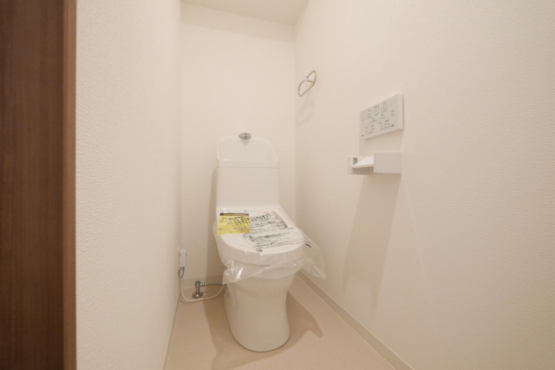 トイレ　同シリーズの画像参照