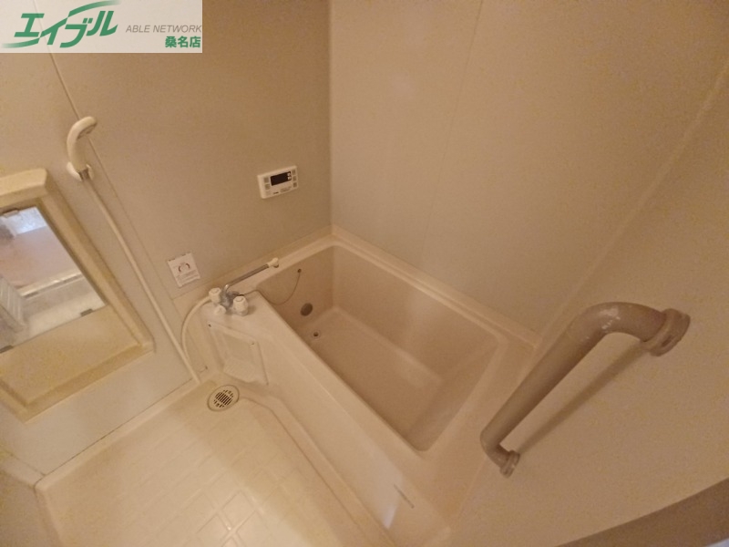 バス・シャワールーム　同物件別室の画像です