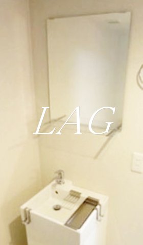 洗面設備　独立洗面台です。