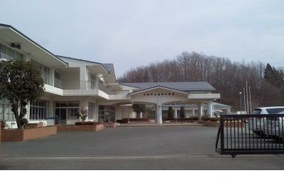 小学校　川俣町立冨田小学校（小学校）まで1300m