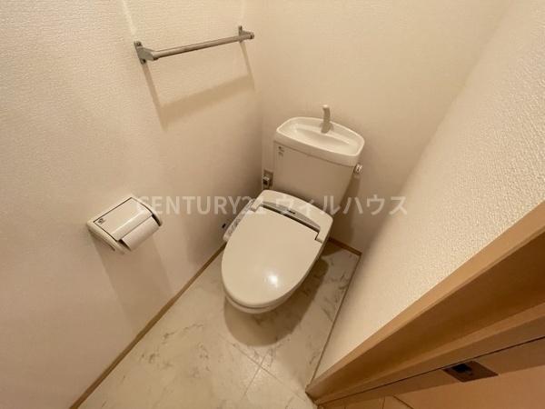 トイレ　ウォシュレット付きです！