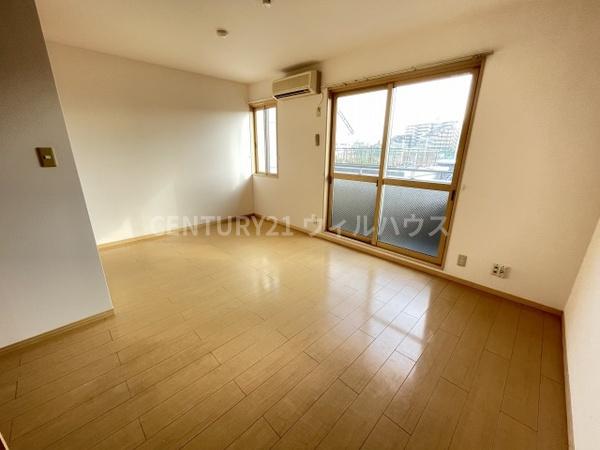 居室・リビング　明るい室内！