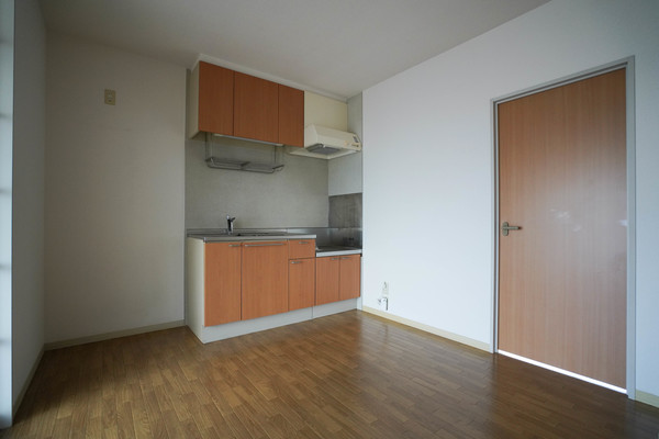 キッチン　同じ建物の別のお部屋