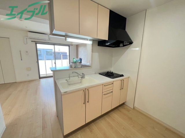 キッチン　同物件別室画像